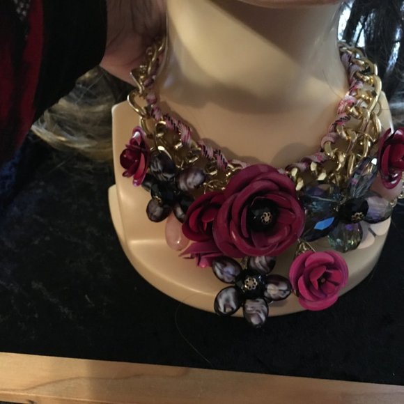 Flower Collage Elegant Statement Necklace  - Showstopper   Dr2 - Picture 5 of 5
